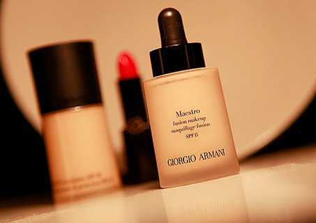 阿玛尼大师粉底液真假怎么辨别 阿玛尼大师粉底液真假辨别对比图