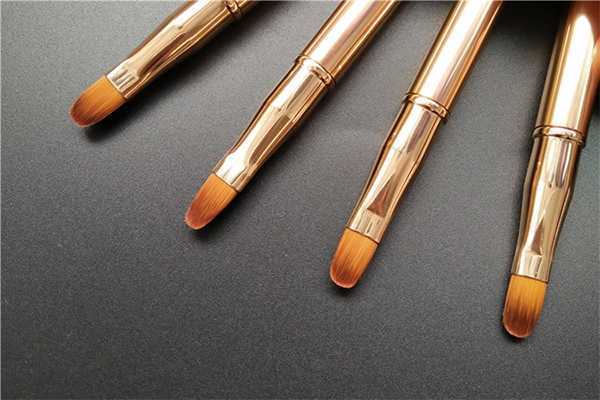 唇刷需要每次都清洗吗 唇刷需要每次都清洗吗