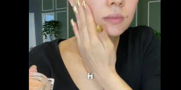 粉底液的正确用法步骤