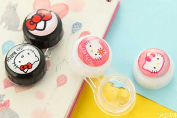 刚买的美瞳可以直接佩戴吗 新买的美瞳怎么泡 刚买的美瞳可以直接佩戴吗 新买的美瞳怎么泡