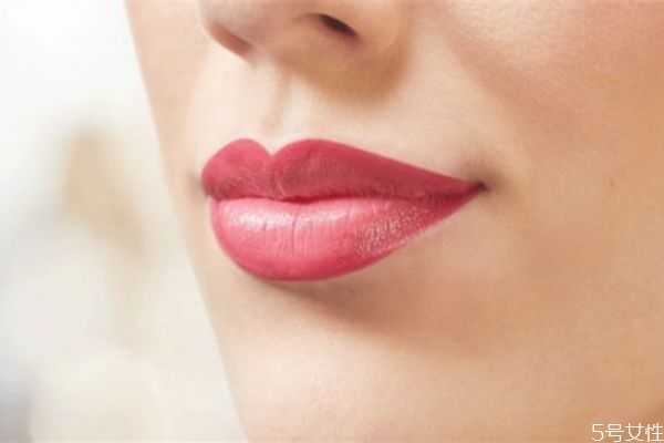双色口红怎么用?双色口红怎么涂好看 双色口红怎么用?双色口红怎么涂好看