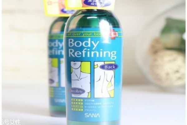 sana背部祛痘喷雾怎么用 sana背部祛痘喷雾怎么用