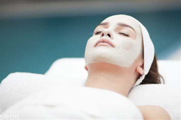 补水面膜可以去黑头吗 正确去黑头的方法 补水面膜可以去黑头吗 正确去黑头的方法
