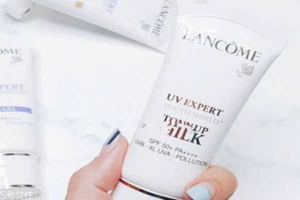 兰蔻小白管素颜乳怎么样? 兰蔻小白管素颜乳怎么样?