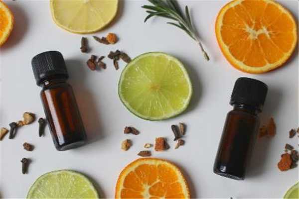 精油可以消除眼袋和细纹吗 精油可以消除眼袋和细纹吗