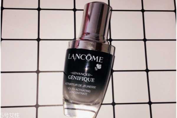 兰蔻小黑瓶用了长痘是怎么回事