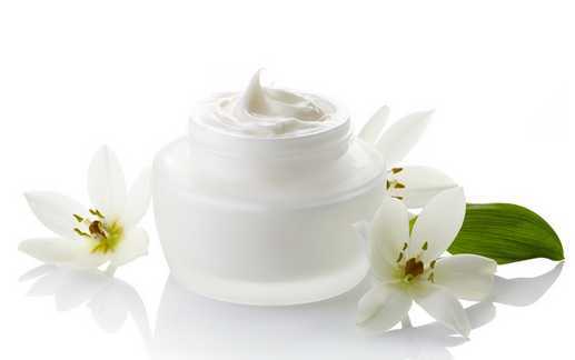 夏天适合用面霜吗？夏天用面霜还是乳液好