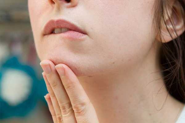 怎么区分脂肪粒和闭口