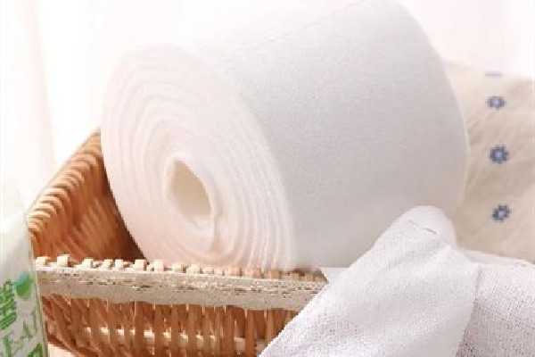 洗脸巾是什么材料做的？无纺布的好还是纯棉的好