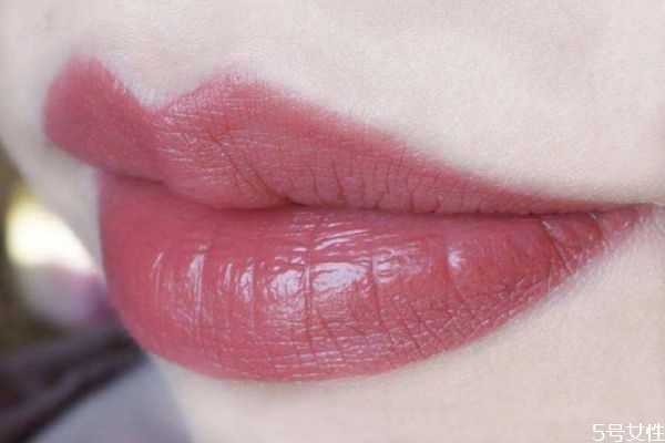 哪款豆沙色更适合黄皮？经典豆沙色口红推荐
