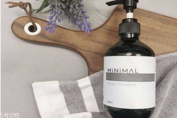 minimal液体精油皂能洗脸吗 minimal液体精油皂能洗脸吗