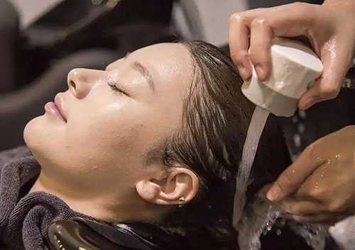 染发霜有颜色吗？染发霜和染发膏哪种好