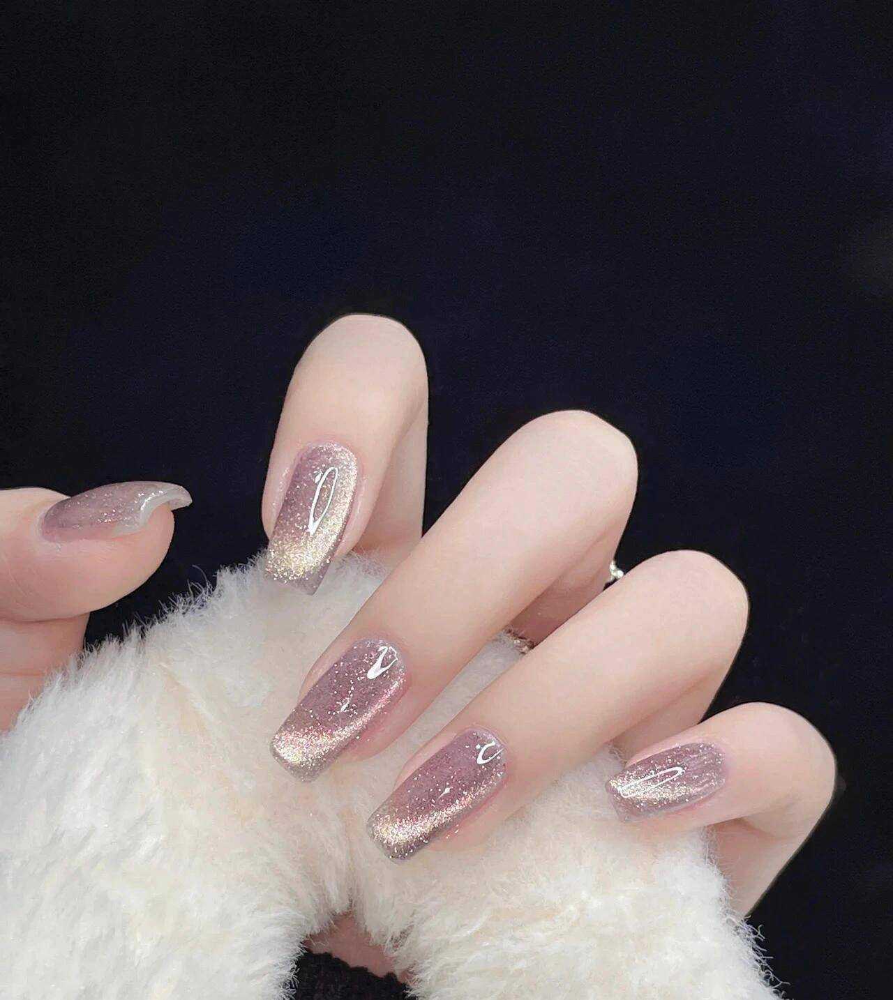 哪个猫眼颜色指甲好看 哪个猫眼颜色指甲好看