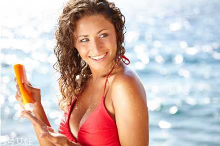 眼霜和防晒霜能一起用吗？眼霜和防晒霜使用顺序