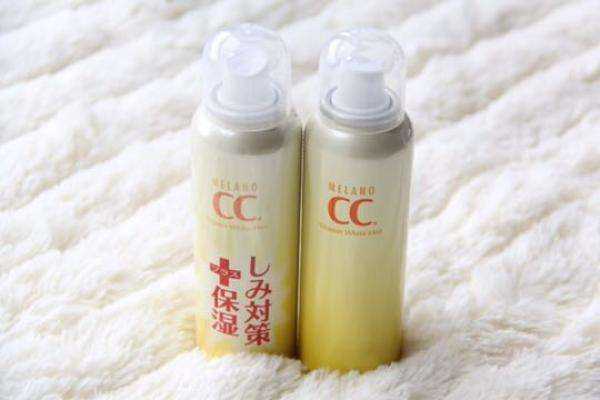 保湿喷雾补妆时怎么用 2种神级喷法