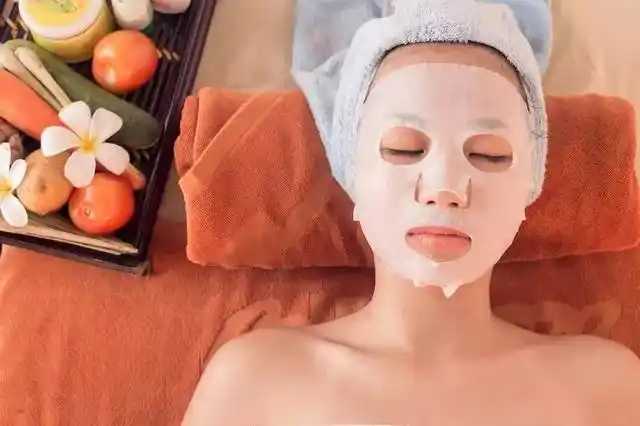 面膜的成分有碱性吗