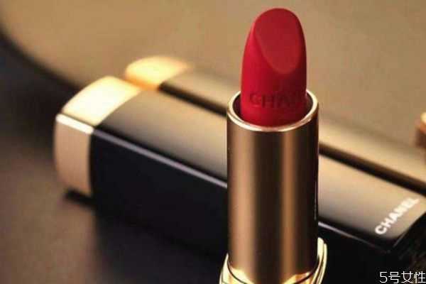 为什么现在口红都叫唇膏