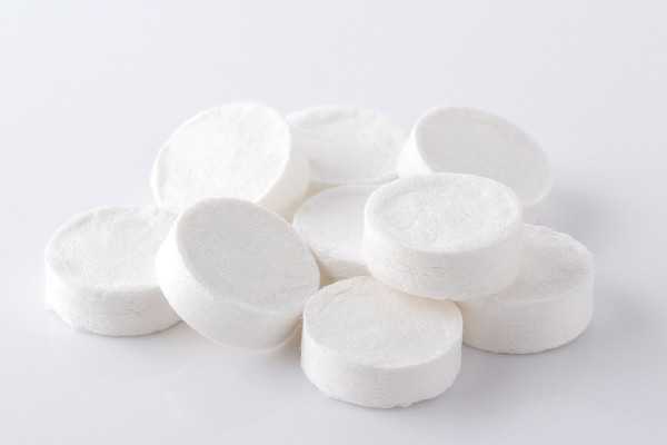 压缩面膜用矿泉水泡有什么效果 压缩面膜用水敷有用吗