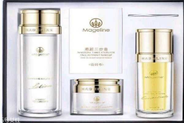 麦吉丽的素颜三部曲是什么呢 麦吉丽的素颜三部曲是什么呢