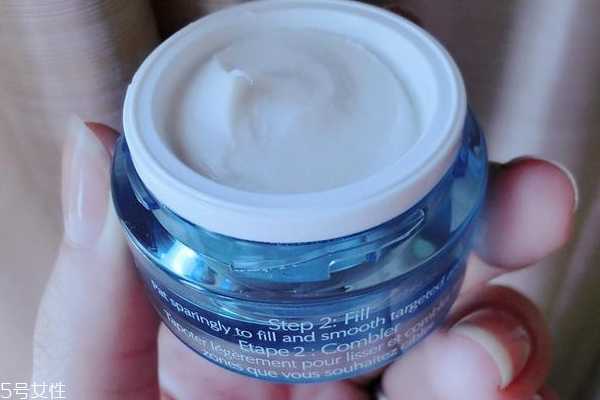 有黑眼圈怎么挑眼霜