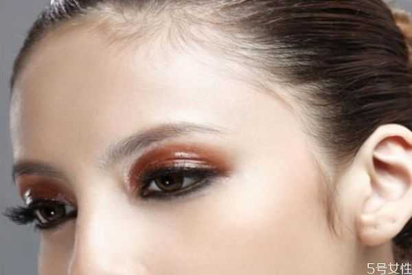 烟熏妆适合上班族吗?烟熏妆怎么画才好看