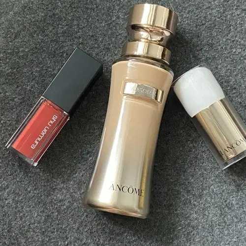 兰蔻菁纯粉底液和阿玛尼大师粉底液哪个好?哪个适合干皮? 兰蔻菁纯粉底液和阿玛尼大师粉底液哪个好?哪个适合干皮?