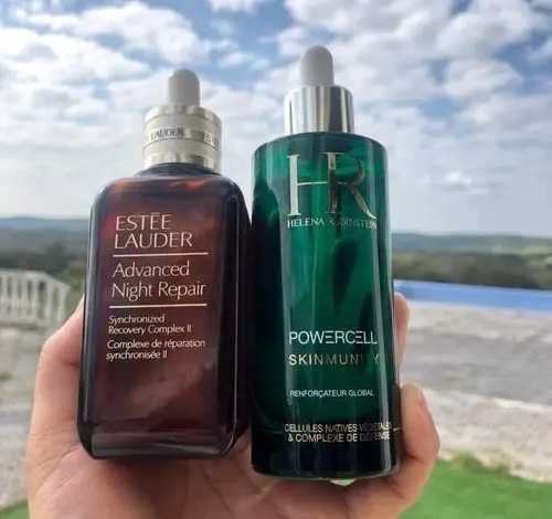 赫莲娜绿宝瓶和雅诗兰黛小棕瓶哪个好 赫莲娜绿宝瓶和雅诗兰黛小棕瓶哪个好