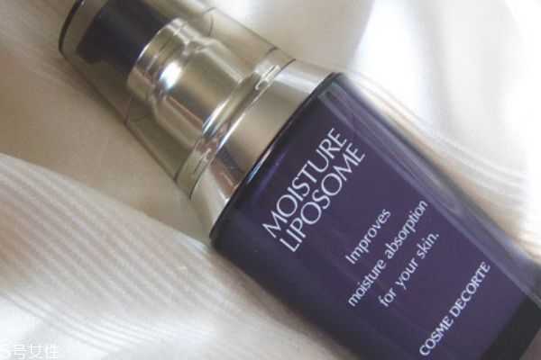 黛珂美容液是精华吗