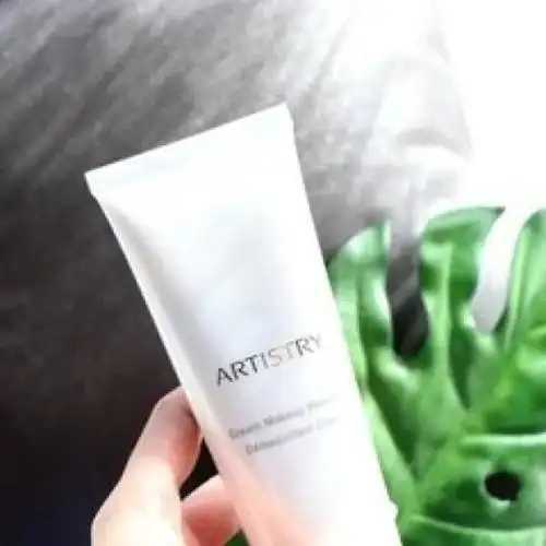 用完洁面慕斯后脸紧绷是什么原因