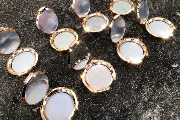 blings飞碟高光哪个颜色好看?blings飞碟高光哪个颜色适合出去玩 blings飞碟高光哪个颜色好看?blings飞碟高光哪个颜色适合出去玩