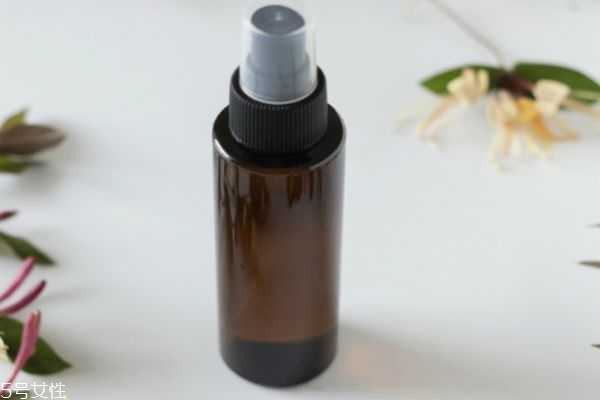 纯露可以护发吗 纯露可以护发吗