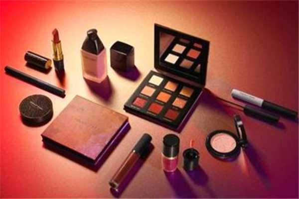 完美日记是什么档次?哪个国家的? 完美日记是什么档次?哪个国家的?