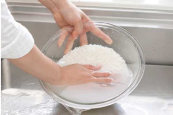 淘米水洗脸可以祛斑吗