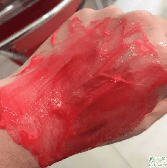 头发打蜡要染色吗？头发打蜡怎么打