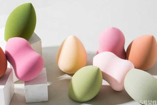 美妆蛋不打湿可以用吗?美妆蛋不用会过期吗 美妆蛋不打湿可以用吗?美妆蛋不用会过期吗