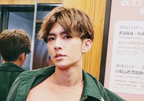 四方脸适合什么发型 四方脸适合什么发型