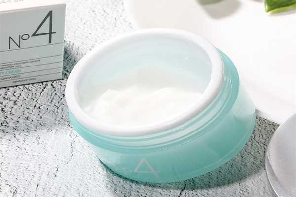 面霜每天都要用吗?用完乳液还需要用面霜吗 面霜每天都要用吗?用完乳液还需要用面霜吗