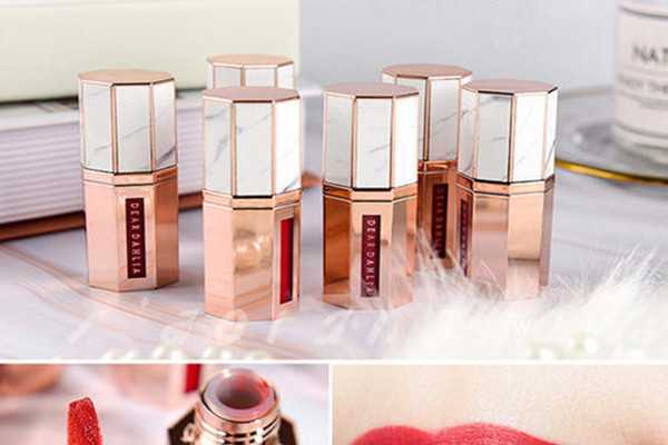 黛丽奥大理石唇釉什么质地?黛丽奥大理石唇釉october好看吗 黛丽奥大理石唇釉什么质地?黛丽奥大理石唇釉october好看吗