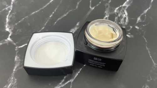 赫徕抗老面霜值不值得入手? 赫徕抗老面霜值不值得入手?