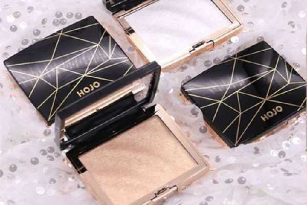 高光粉饼碎了怎么修复