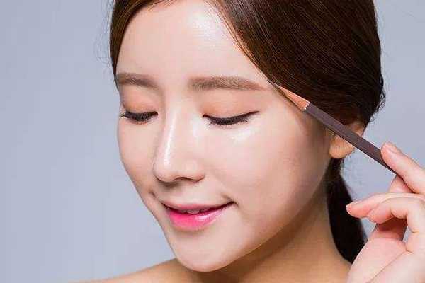 眉笔眉粉有什么区别 眉笔眉粉有什么区别