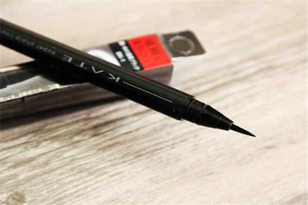 初学化妆怎样画眼线 初学化妆怎样画眼线