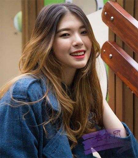 适合黄皮又显白的发色	这9款颜色显白还年轻