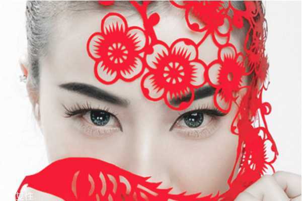 怎么消除黑眼圈眼袋