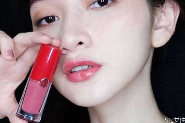 阿玛尼为什么叫小胖丁？阿玛尼小胖丁黄皮推荐色号