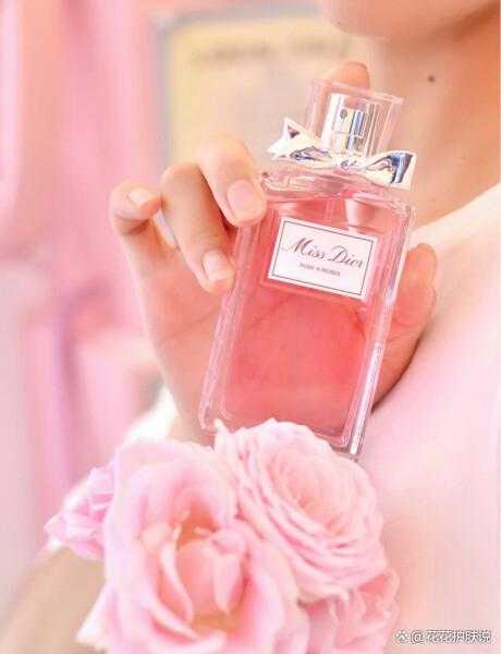 迪奥小姐玫舞轻旋淡香水好闻吗