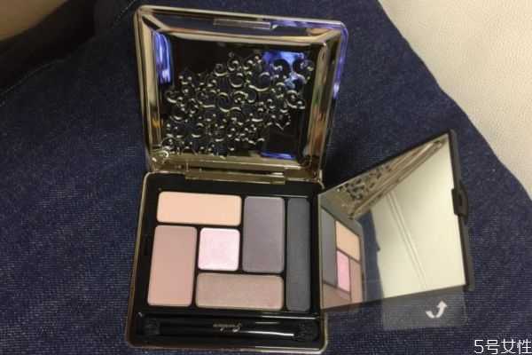 娇兰眼影怎么样?娇兰眼影保质期多久 娇兰眼影怎么样?娇兰眼影保质期多久