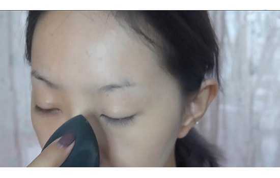 阿玛尼和雅诗兰黛粉底液哪个好 阿玛尼粉底液和雅诗兰黛对比区别