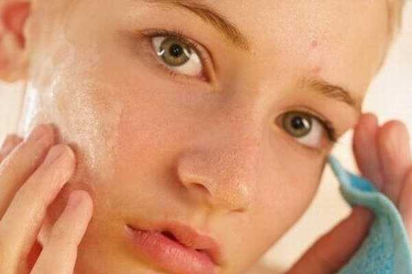 海藻牛奶面膜的作用 海藻牛奶面膜的作用