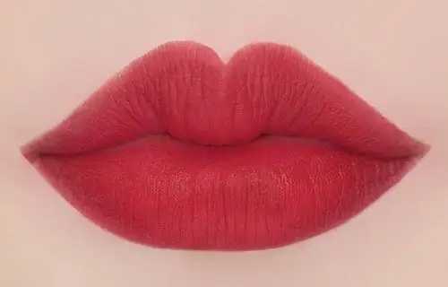 唇蜜有颗粒感能用吗 唇蜜有颗粒感能用吗